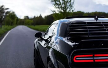 Zážitková jízda autem Dodge Challenger Praha