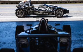 Jízda v Ariel Atom na Masarykově okruhu