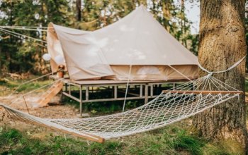 Glamping v lese pro dva
