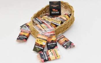 Dárkový koš sušeného masa – 12 balení + masové bonbony jako dárek