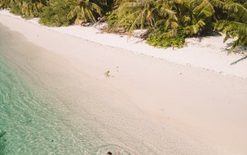 Utečte predvianočnému stresu a miesto toho objavte krásy Maldív!