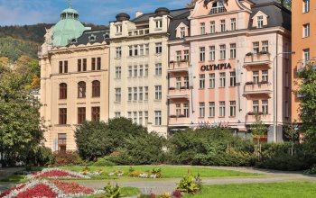 Romantika pro dva v Karlových Varech s neomezeným wellness – dárek a zážitek