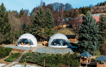 Glamping v Beskydech s wellness a snídaní