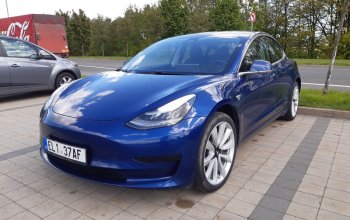 Jízda v elektromobilu Tesla Model 3