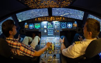 Autentický simulátor letu v Aibusu A320: Praha