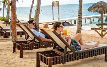 10 dní odpočinku a drinků na ostrově Roatán