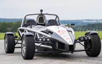Jízda na okruhu v Ariel Atom