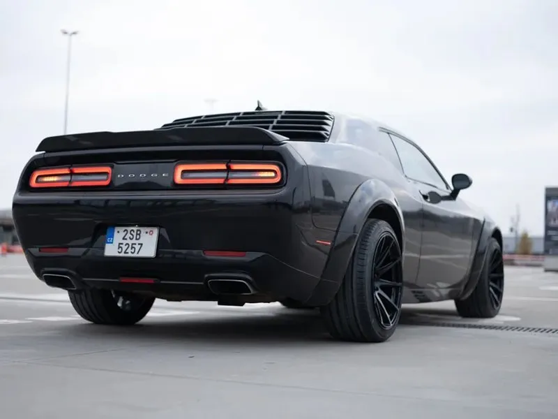 Jízda v Dodge Challenger