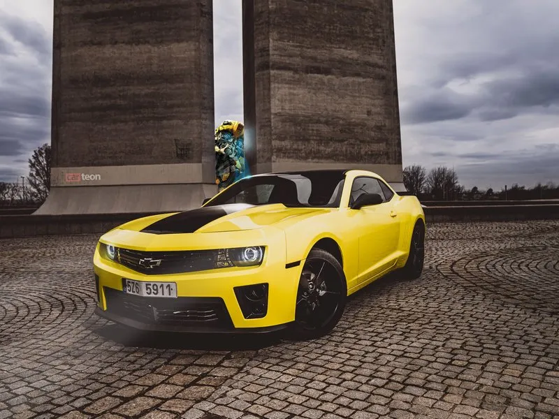 Jízda v Chevrolet Camaro (Bumblebee)
