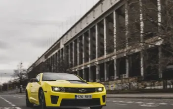 Jízda v Chevrolet Camaro (Bumblebee)