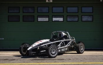 Jízda v Ariel Atom na Masarykově okruhu