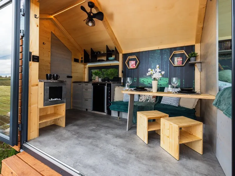 Glamping u Lipna