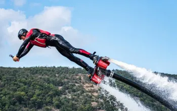 Univerzální poukaz: Flyboard, Hoverboard, nebo Jetpack Univerzální poukaz: Flyboard, Hoverboard, nebo Jetpack – dárek a zážitek