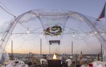 Tříchodové vegetariánské menu ve Sky Bar & Restaurant, Praha