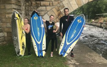 Surfing na řece