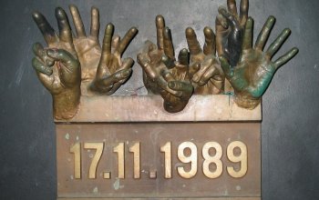 Úniková hra: Doupě revoluce