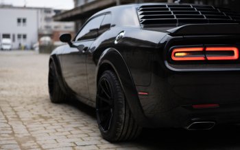 Zážitková jízda autem Dodge Challenger