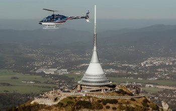 Vyhlídkový let vrtulníkem nad památkami