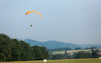 Motorový paragliding