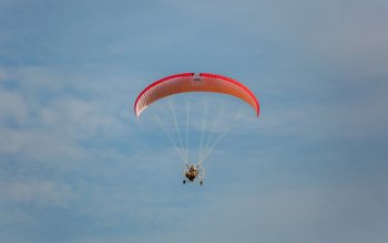 Motorový paragliding