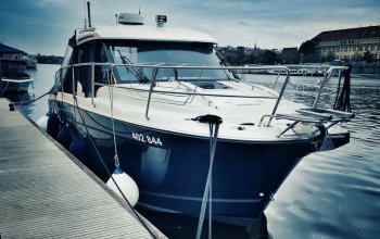 Soukromá plavba luxusní lodí po Vltavě: Praha