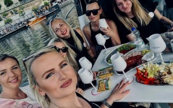 Soukromá plavba luxusní lodí po Vltavě: Praha