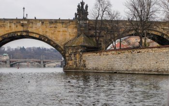 Plavba na lodi pražskými Benátkami