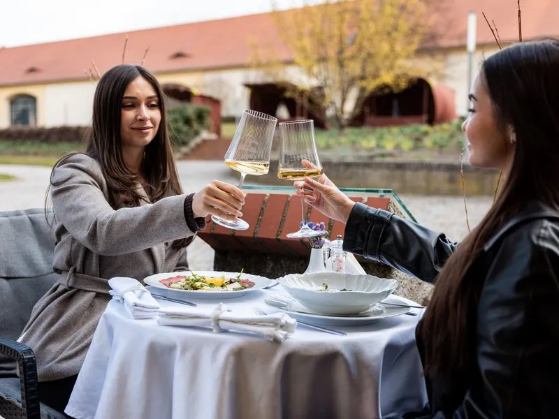 4-chodové menu v restauraci Chateau Ctěnice
