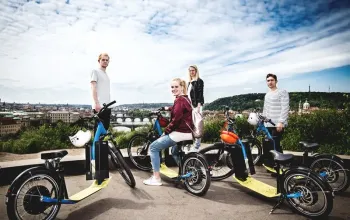 Projížďka Prahou na velké elektrokoloběžce Projížďka Prahou na velké elektrokoloběžce – dárek a zážitek