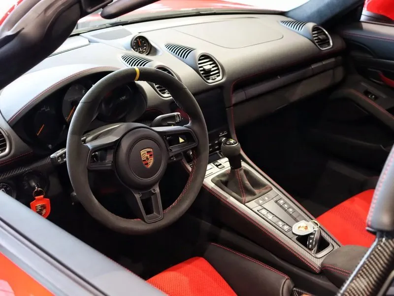 Jízda v Porsche na okruhu