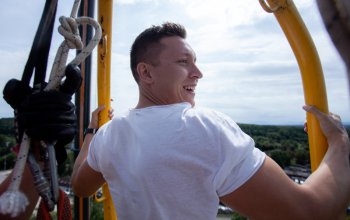 Bungee jumping až 110 metrů z jeřábu