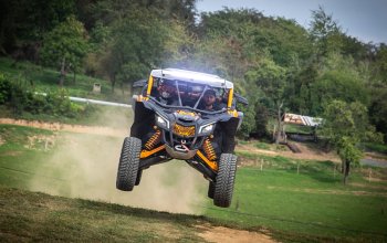 Jízda v buggy CAN-AM Maverick X