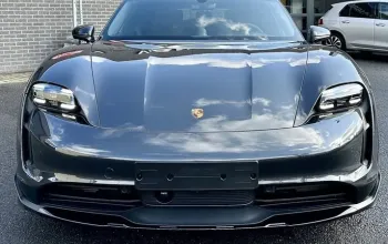 Jízda v elektrickém Porsche Taycan Jízda v elektrickém Porsche Taycan – dárek a zážitek