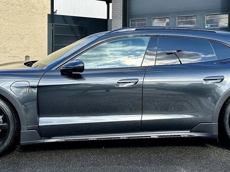 Jízda v elektrickém Porsche Taycan