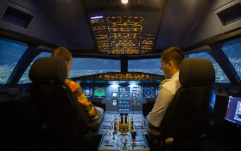 Autentický simulátor letu v Aibusu A320: Praha