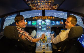 Autentický simulátor letu v Aibusu A320: Praha