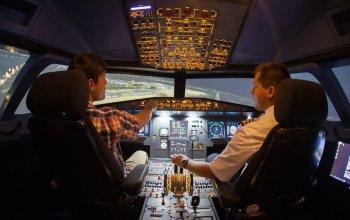 Autentický simulátor letu v Aibusu A320: Praha