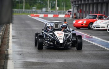Jízda v Ariel Atom na Masarykově okruhu