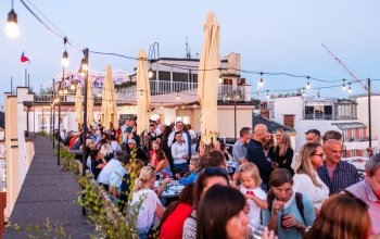 Tříchodové vegetariánské menu ve Sky Bar &…