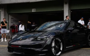 Spolujízda v Porsche Taycan na okruhu Spolujízda v Porsche Taycan na okruhu – dárek a zážitek