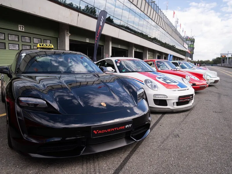 Spolujízda v Porsche Taycan na okruhu