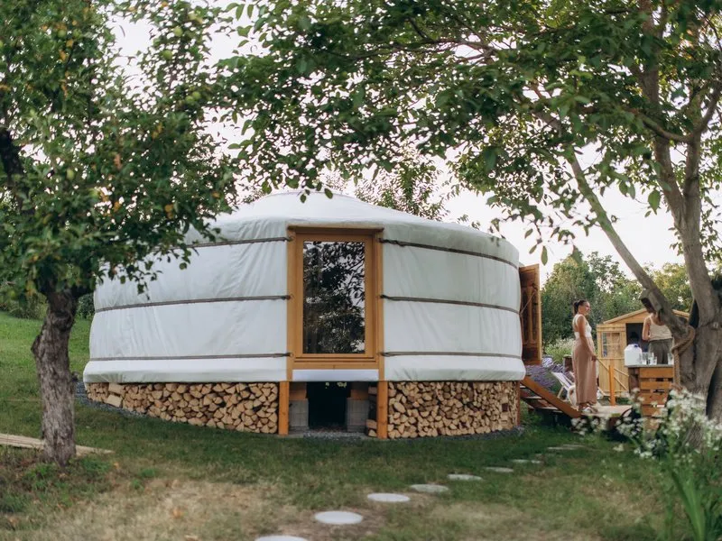 Glamping v boho jurtě u Břeclavi