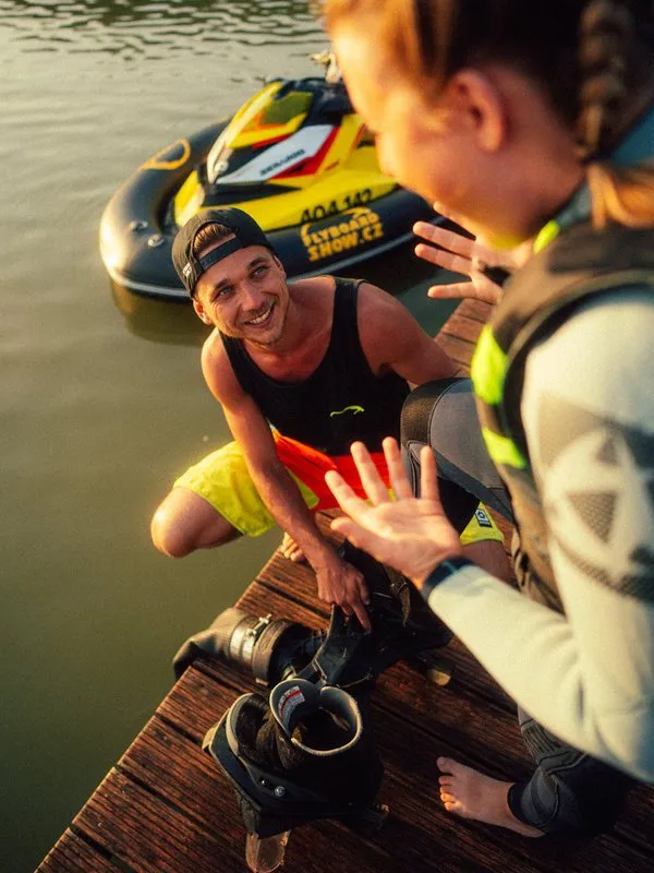 Flyboardová rozlučka se svobodou