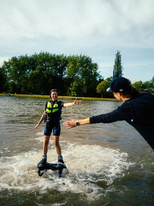 Flyboardová rozlučka se svobodou