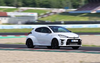 Jízda na okruhu v Toyota GR Yaris