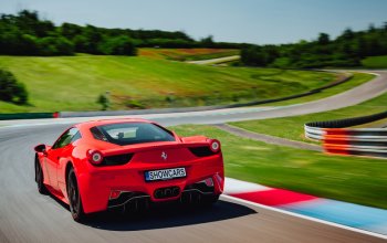 Jízda v supersportu na Masarykově okruhu