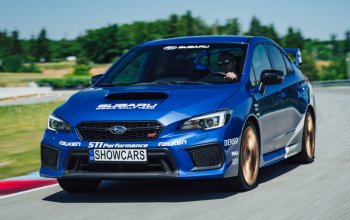 Jízda v supersportu na polygonu