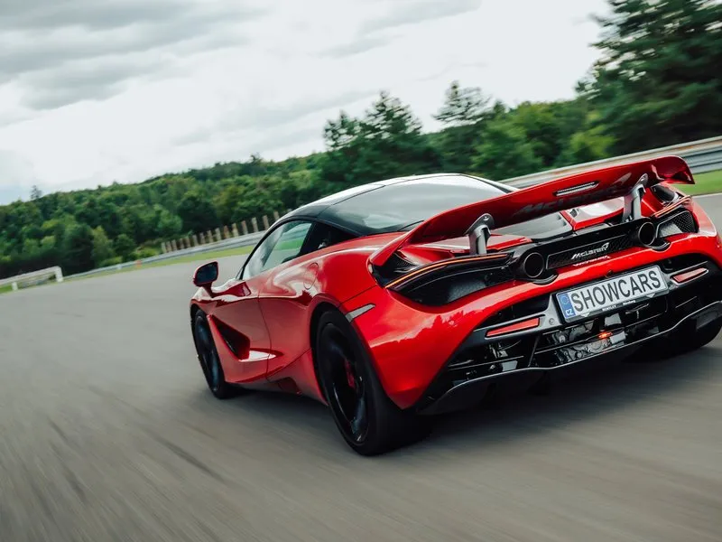Jízda v McLarenu 675 LT