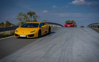 Jízda v supersportech na polygonu v Hradci Králové – dárek a zážitek