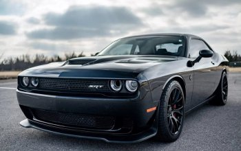 Jízda v Dodge Challenger SRT® Hellcat Widebody